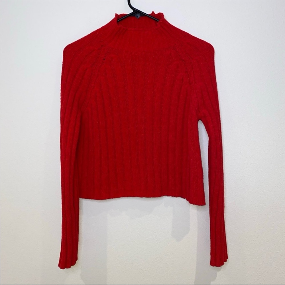 American Eagle Red Mock Neck Cropped Sweater‎ Size S